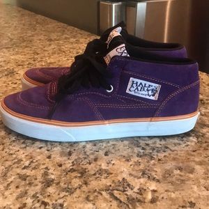Rare Half cab size 9 gently worn.